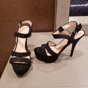 Guess platform sandals size 7